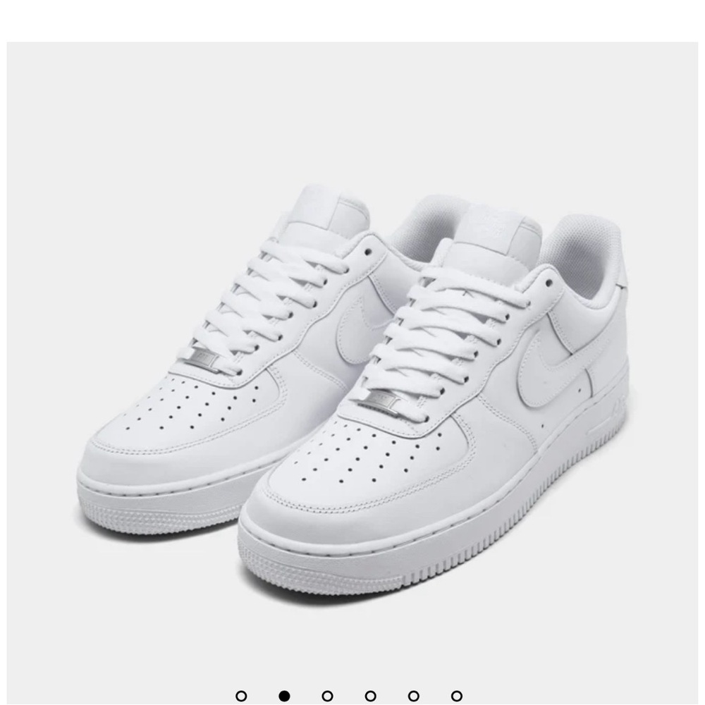 Women’s Nike airforce 1 ‘07
